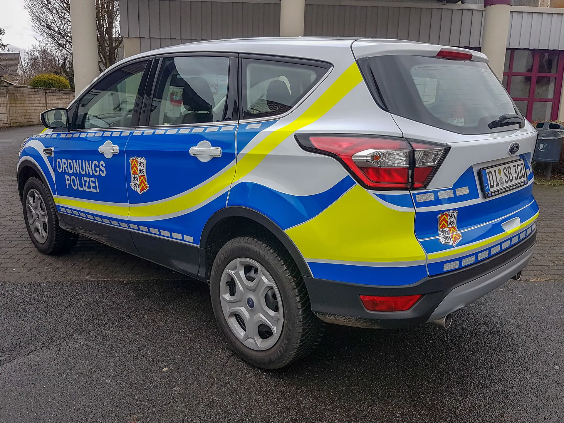 Vehicle lettering order police Vehicle lettering order police